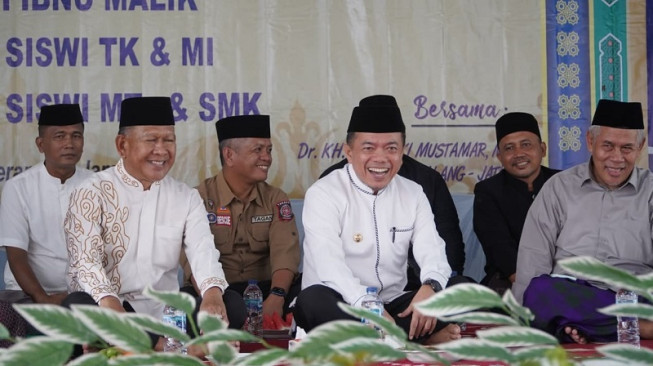 Gubernur Jambi Sebut Ponpes Sangat Membantu Pemerintah Bangun SDM Berakhlak
